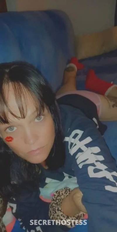 40 year old Escort in Townsville Qf 100 pre paid only no cash