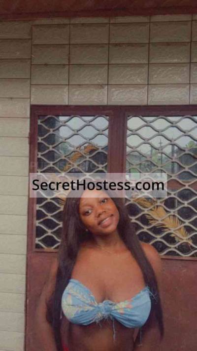 21 Year Old Cameroonian Escort Douala Black Hair Hazel eyes - Image 2