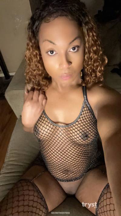 20 year old American Escort in Kansas City KS Sweet T - Thirst Quenching lady