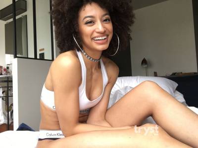 30Yrs Old Escort Size 8 174CM Tall Chicago IL Image - 2