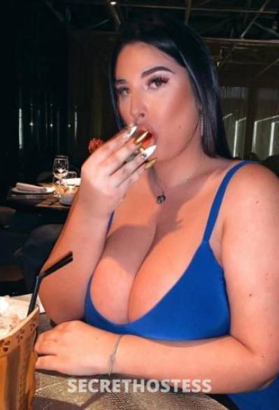 40 year old Escort in Nashua NH Super kinky party girl for outcall