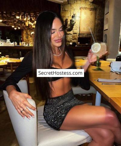 24 Year Old Latin Escort Berlin Brown Hair Black eyes - Image 9