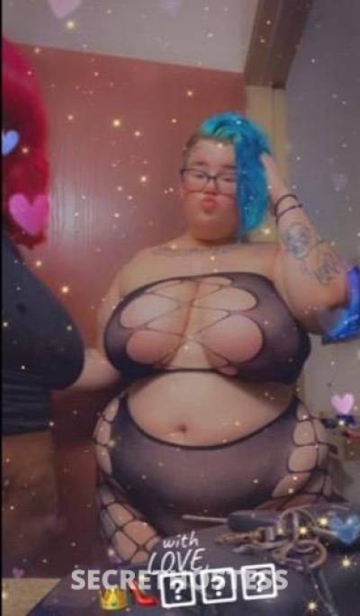 ALL THREE HOLES ARE OPEN show fun And videos SNAPSHOT  in Huntsville TX