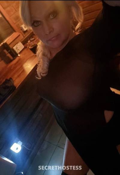 47 year old Escort in Birmingham Gardens Newcastle Naughty little treat