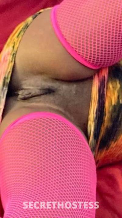 New Ebony Beauty Minnie Love outcalls only in Milwaukee WI