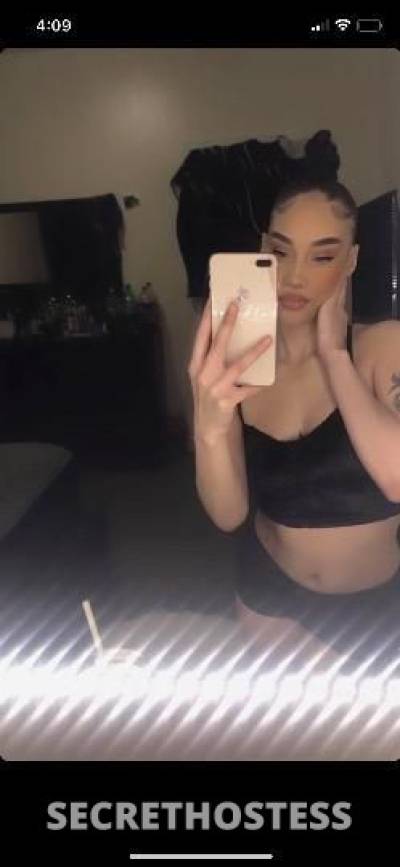 21 year old Escort in Staten Island NY New content and factime shows NEW NUMBER Sexy Queen Oral Bj