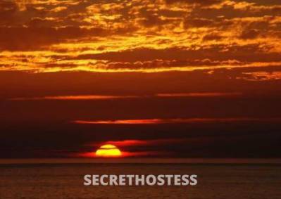 29 year old Escort in Barney Point Gladstone Book me baby I'm waiting
