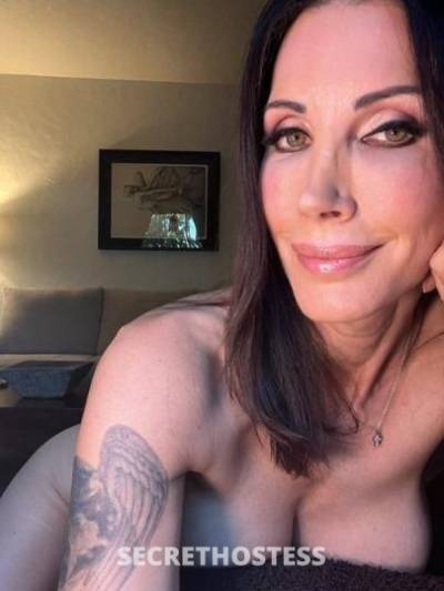 37 year old Escort in Poconos PA Horney sweet And sexy hot Mom Available Incalls OR Outcalls 