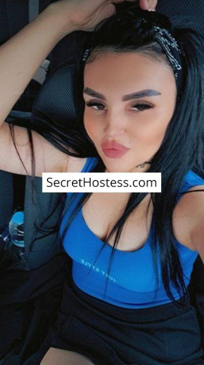 23 Year Old Arabian Escort Doha Black Hair Brown eyes - Image 5