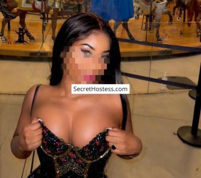 26 Year Old Ebony Escort Abidjan Black Hair Brown eyes - Image 3