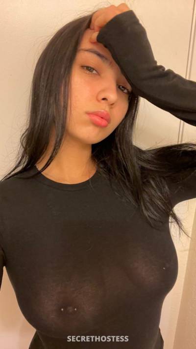 25 Year Old Latino Escort Toronto - Image 1