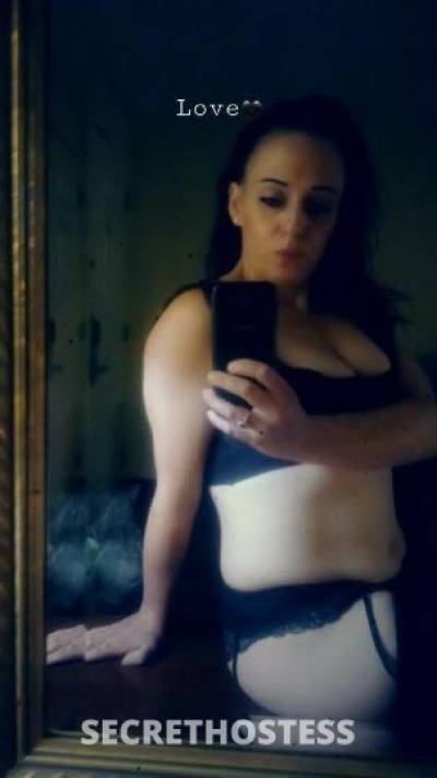 36 Year Old Escort Nashville TN Brunette - Image 2