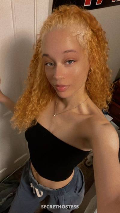 24 year old Escort in Edmonton Hookup, Sex, Sells Drugs and Weed