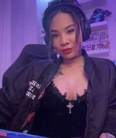 I’m Mary available for hookup for  Your Needs hit me up on in Danbury CT
