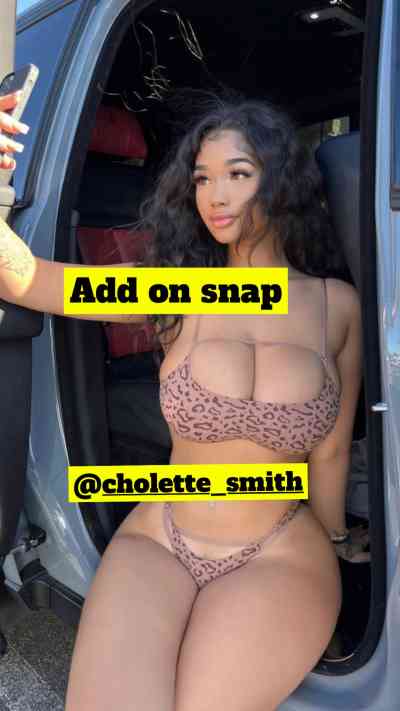 Cholette_smith in Aldershot