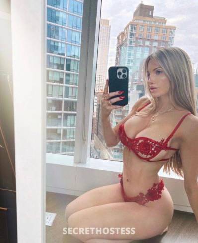 31 year old American Escort in Atlanta GA Classy Playful Blonde