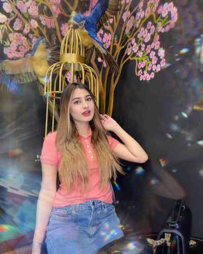 20 year old Omani Escort in Muscat Mehro khan Muscat call girl | xxxx-xxx-xxx