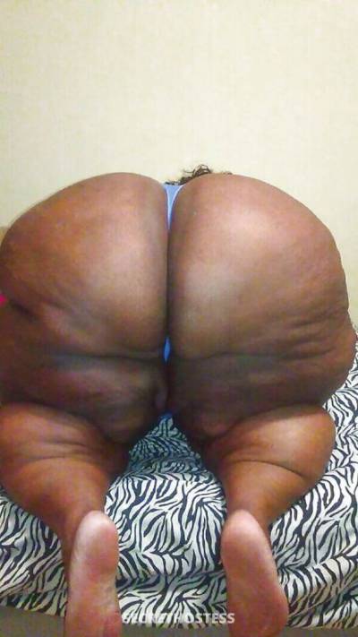 35 year old Escort in Albany GA COME WATCH THE BEARS Game and get the sloppiest TOP EVER 