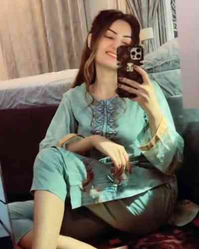 25Yrs Old Escort Size 6 17KG 6CM Tall Lahore Image - 0