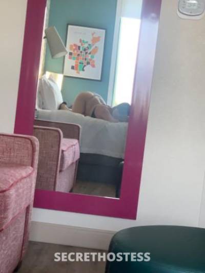18 year old Latino Escort in San Diego CA petite sexy latina at your service CARDATES AND OUTCALLS