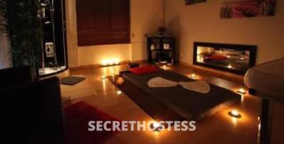 25 year old Escort in Brisbane Tantric Encounter Put You On Cloud 9