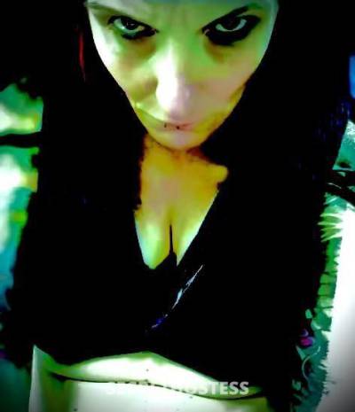 43 year old Escort in Perth Mistress Bekxxy makes u beg for it
