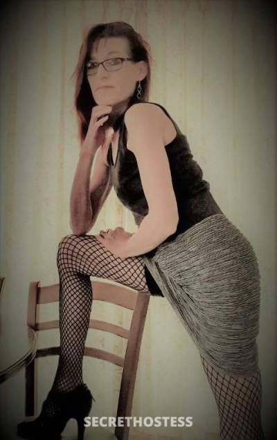 Sophie 49Yrs Old Escort Cairns Image - 2