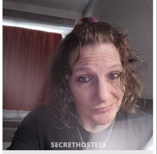 7799036727-24-7-head-doctor-nurse-escort