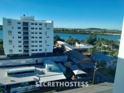 39 year old Escort in Alexandra Mackay Offering reward for chicky