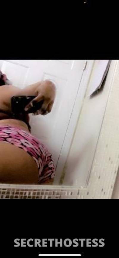 21 year old Escort in Memphis TN Come Let Me Suck You Dry Daddy