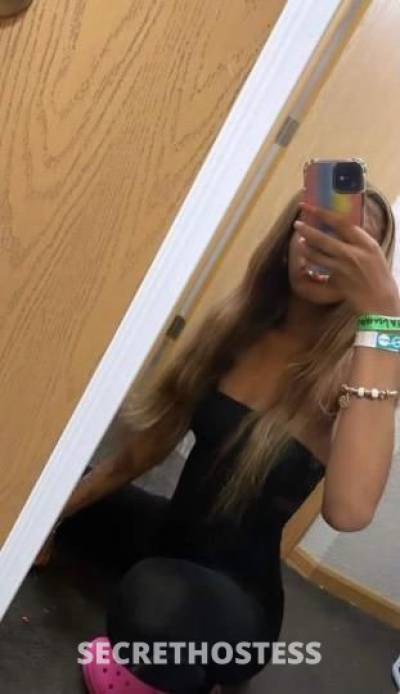 22Yrs Old Escort Milwaukee WI Image - 0