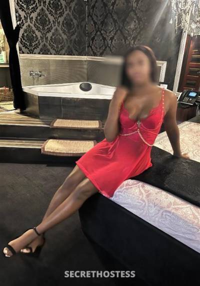 21 year old Escort in Crace Canberra Astrid Kaye - Ebony Enchantress