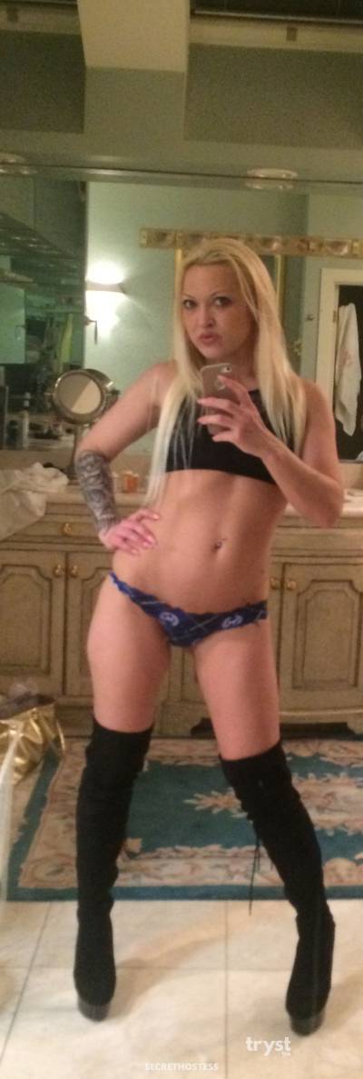 30Yrs Old Escort Size 8 161CM Tall Greensboro NC Image - 4