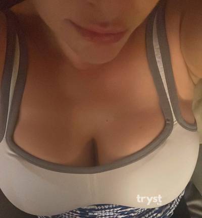 30 year old Caucasian Escort in Denver CO Brooke - Dreamy Brunette Oracle