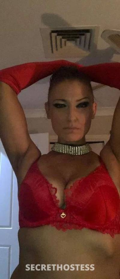 38 year old Escort in Caddens Sydney Cum out n play xxx