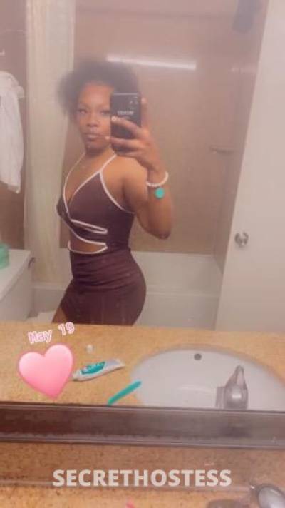 26Yrs Old Escort 162CM Tall Kansas City MO Image - 1