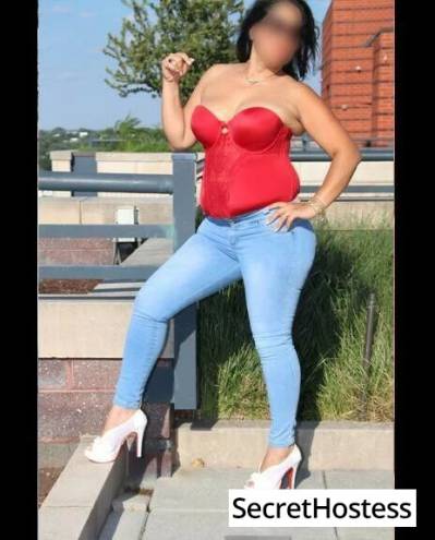 39 Year Old Latino Escort Washington DC - Image 2