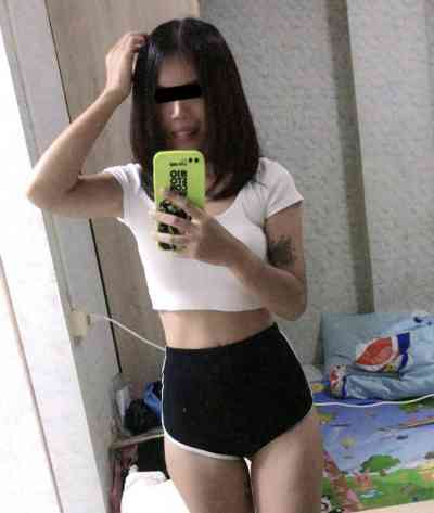 25 year old Asian Escort in Bangkok Ying