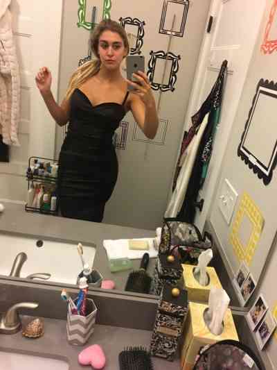 24 year old Escort in Alton ✅?✅ Come Fuck My Pussy And My Ass?Tonight/ Anytime 