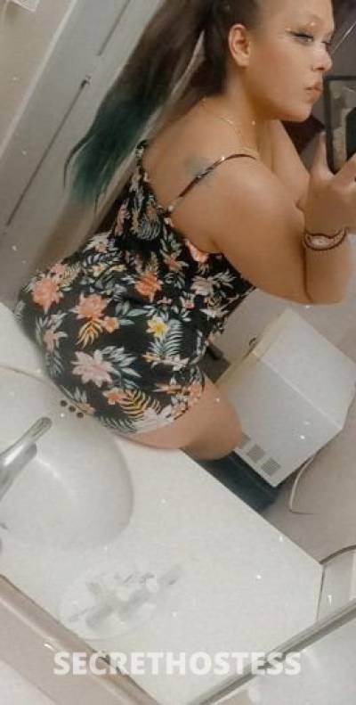 28 year old Latino Escort in Tucson AZ SEXY Latina Available NOW