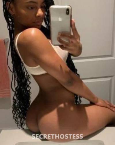 19 year old Escort in Racine WI avaliable for incall very sexy clean &amp; ready to fuck