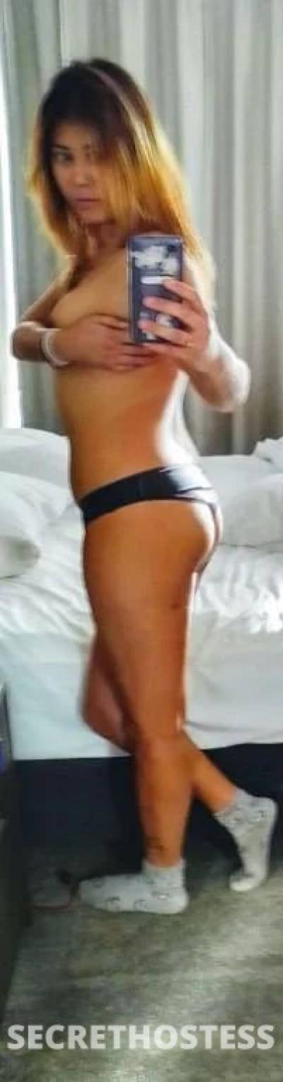 34 year old Escort in Perth English/filopina Milf
