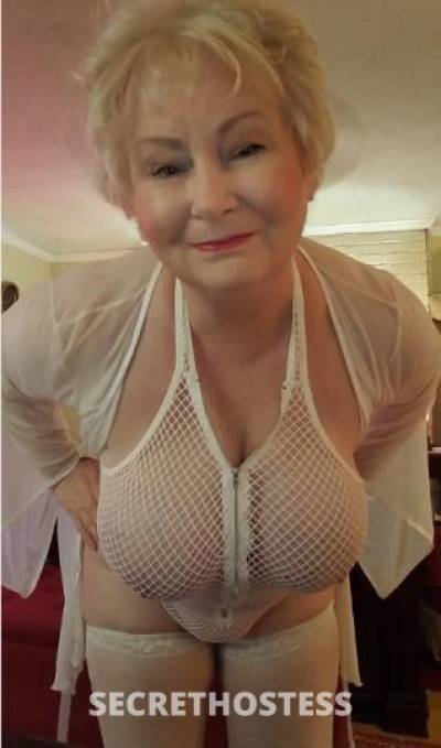 61Yrs Old Escort Sacramento CA Image - 0