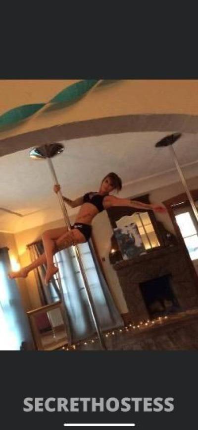 26 year old Escort in Pueblo CO I can be your naughty little red head