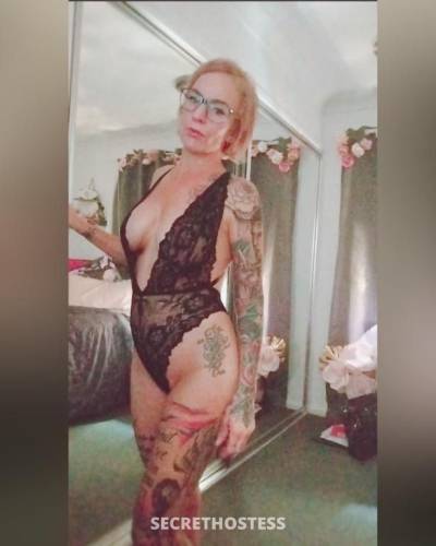 Hot tattooed, local in Townsville