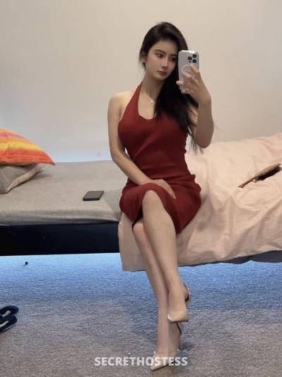 20 year old Chinese Escort in Brisbane Celebrity fake for free and pay you 500