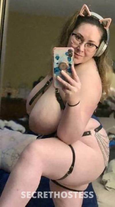 Older Sexy BBW Ready To Take In Some Good Hard COCK in Iowa City IA