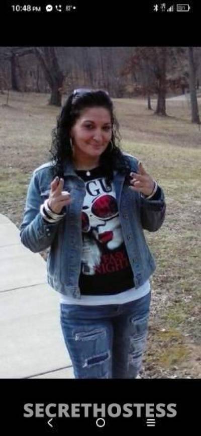 42 year old Latino Escort in Louisville KY Latin beauty