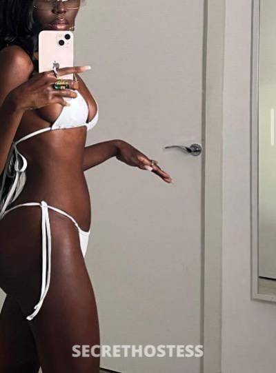 21 year old Escort in Salt Lake City UT slim thick chocolate babess Cum and see me 4hands Avail