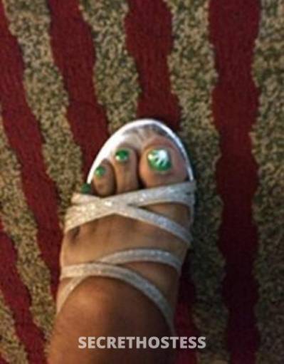 40 year old Escort in Mobile AL I will suck that dick like you are mine